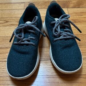 Women’s teal green Allbirds